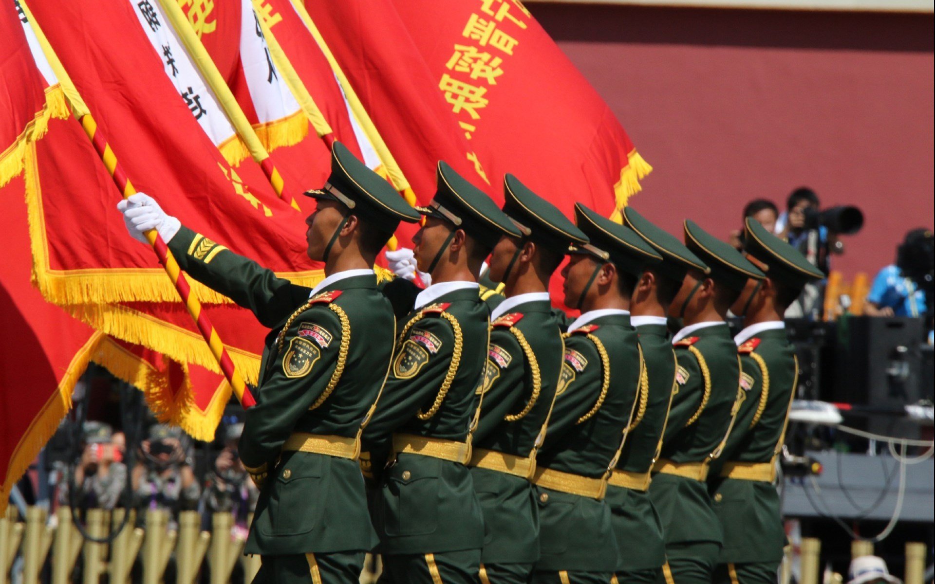 AYX SPORTS-帕特森展现出卓越的反应速度和战术执行力，令袋鼠队逐渐制胜，帕特森怎么样